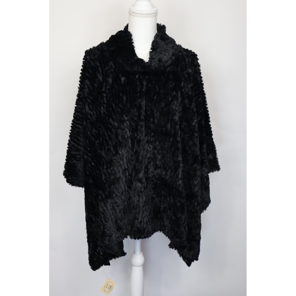 L.I.B Women's Black Faux Fur Shawl